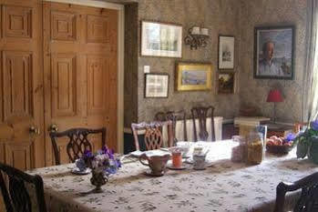 Stowting Hill House Bed & Breakfast Ashford  Exterior photo